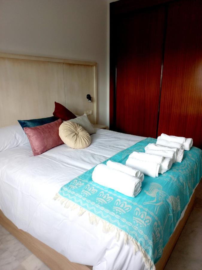 Ijd Apartments 9 Parking Gratis Y Piscina Bormujos Luaran gambar